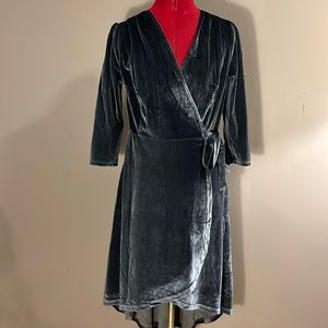 Leading star gray velvet wrap dress - Large